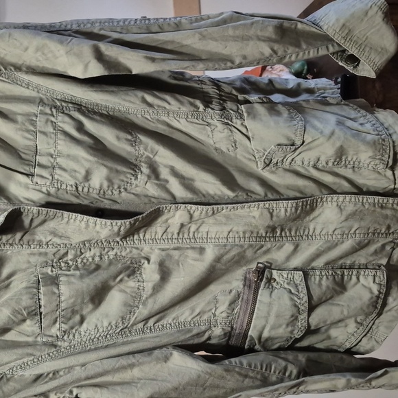 Army green Jacket,zip/button long sleeve waist sinch - Picture 3 of 17